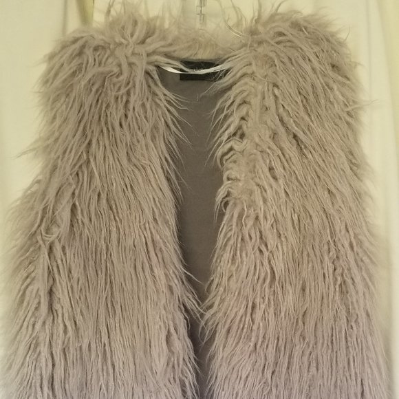 Womens Faux Fur Shag Vest - Picture 1 of 3
